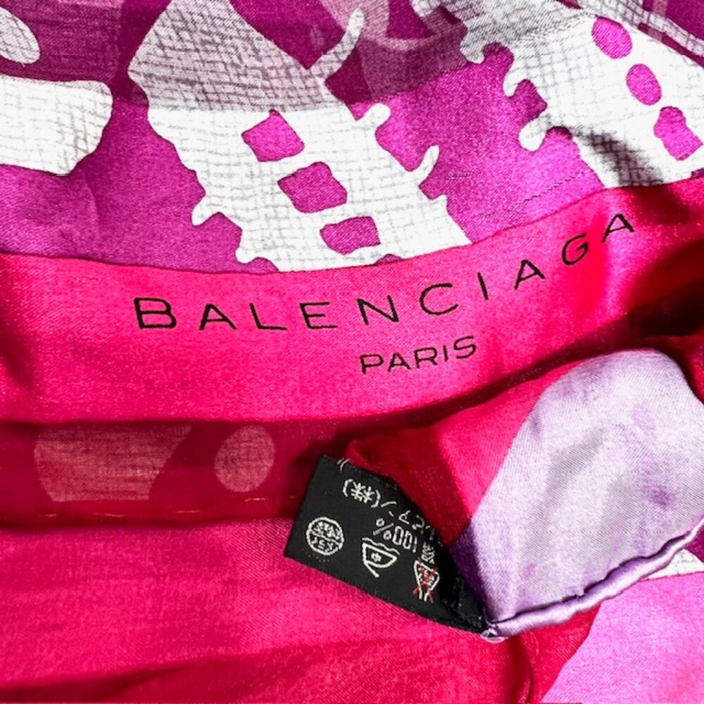 Vgt  BALENCIAGA Paris "PINK PURPLE FLORAL" 100% Silk Chiffon Satin Scarf  33"(44 - Picture 12 of 12